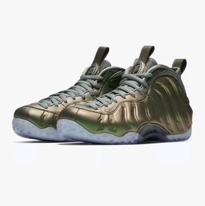 NIKE AIR FOAMPOSITE ONE SHOE DARK STUCCO GREEN